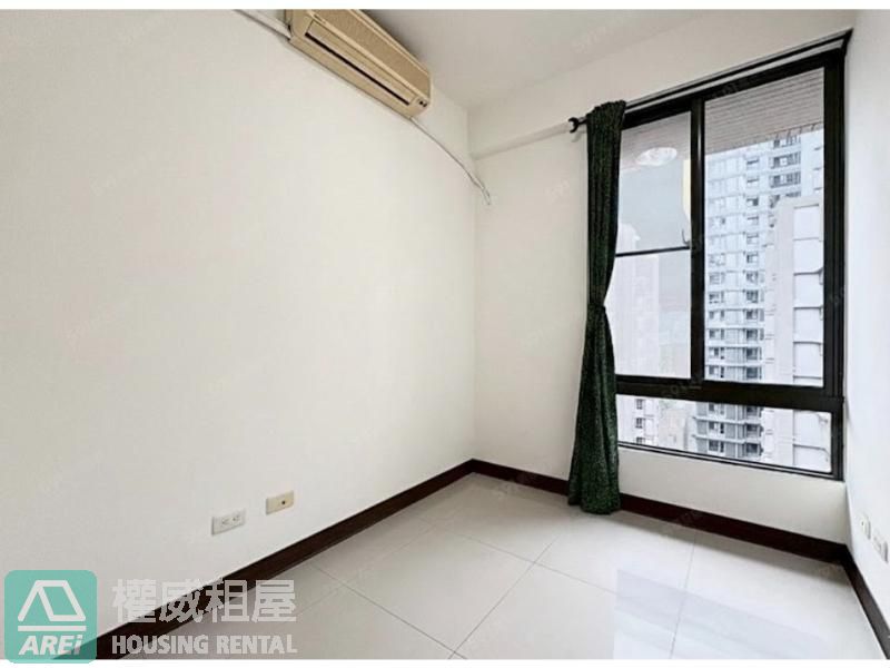 🏙️ R14 巨蛋明華・石上麗晶｜明亮三房車位