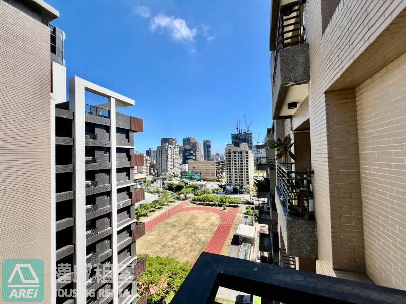 🏙️ R14 巨蛋明華・石上麗晶｜明亮三房車位