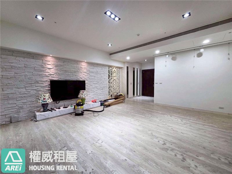 靜謐奢居 | 聯上涵景 | 擁攬山、潭、海、天四景合一，勾勒自由的畫布(詳洽帶看注意事項)