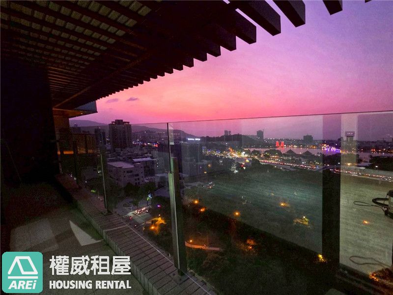 靜謐奢居 | 聯上涵景 | 擁攬山、潭、海、天四景合一，勾勒自由的畫布(詳洽帶看注意事項)
