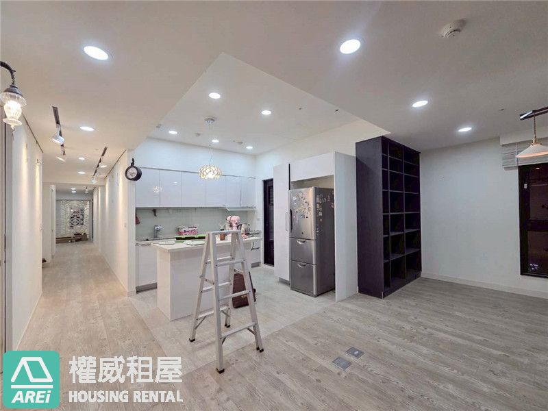 靜謐奢居 | 聯上涵景 | 擁攬山、潭、海、天四景合一，勾勒自由的畫布(詳洽帶看注意事項)