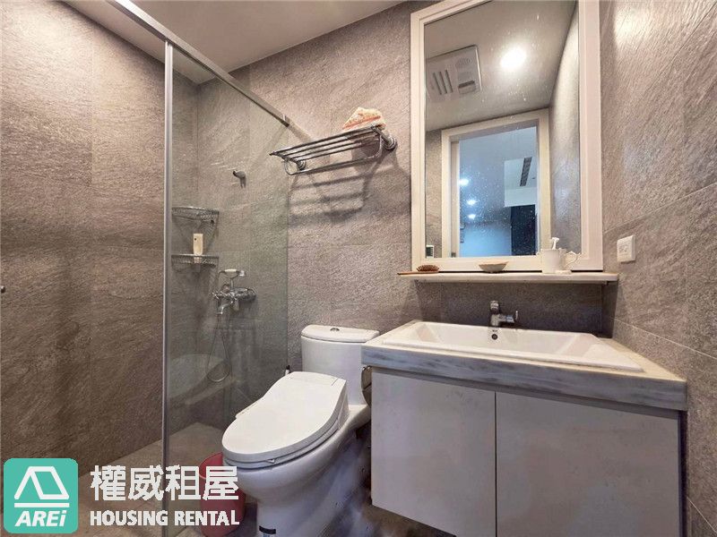 靜謐奢居 | 聯上涵景 | 擁攬山、潭、海、天四景合一，勾勒自由的畫布(詳洽帶看注意事項)