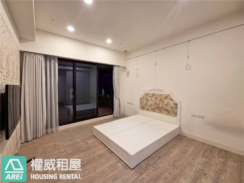 靜謐奢居 | 聯上涵景 | 擁攬山、潭、海、天四景合一，勾勒自由的畫布(詳洽帶看注意事項)
