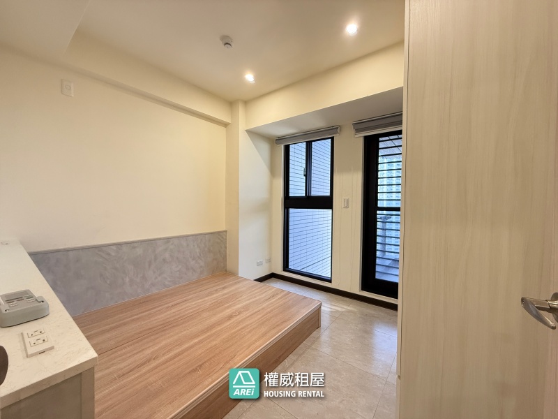 民生臻愛｜邊間3改2房+雙車位｜彈性空間好利用