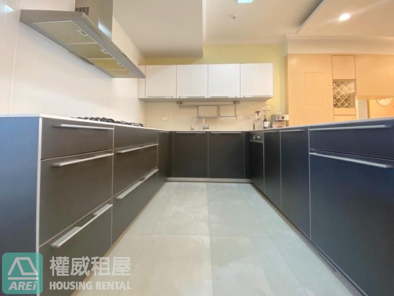 🌊亞灣獅甲｜貝拉莫里｜名邸景觀宅4房平車