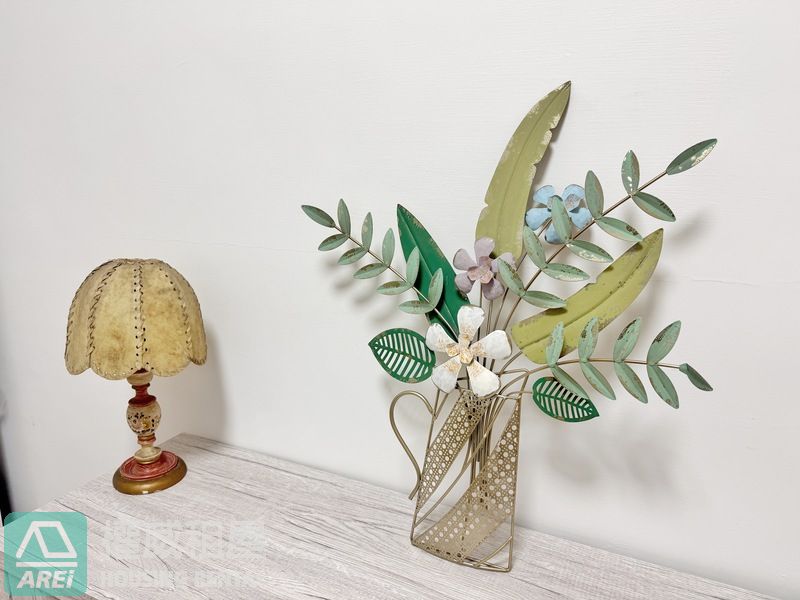 五塊厝站MRT│紅樓貴族│高樓層景觀一卡皮箱精緻套房