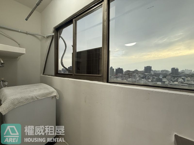 五塊厝站MRT│紅樓貴族│高樓層景觀全配套房