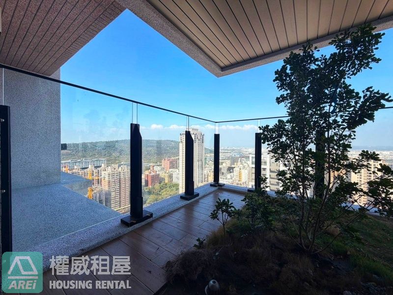 左營|興富發鉑愛悅|全新景觀兩房平車|可租補|家俱後補32F