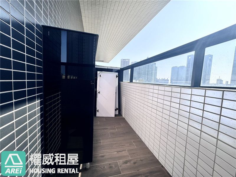 夢幻超寬陽台現身！殷雄美景三房平車