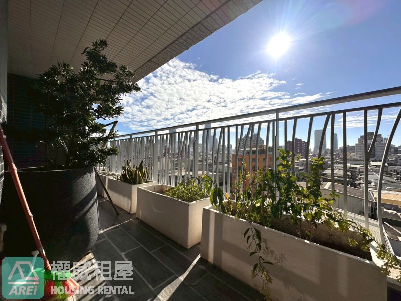 弘力真諦 | 中央公園・新崛江質感三房車位