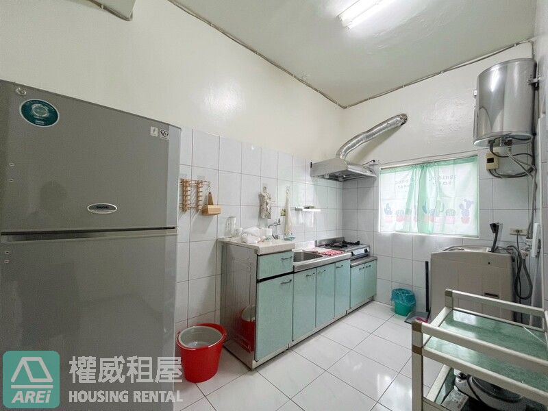 苓雅透天獨立出入口|三房整層住家可租補