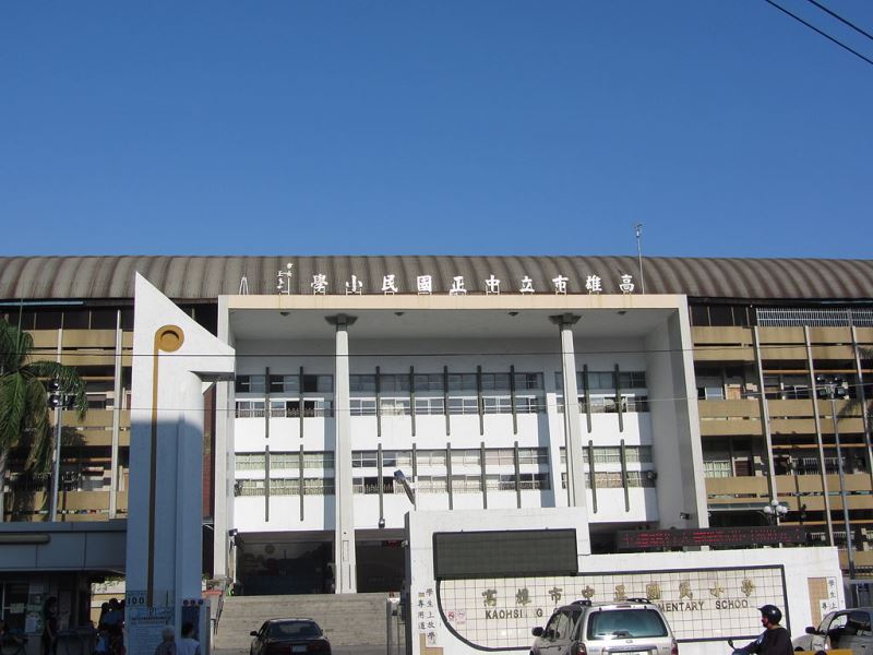 【文化潤隆】衛武營藝文特區・高樓層景觀陽台質感宅可入戶籍可租補毛小孩友善