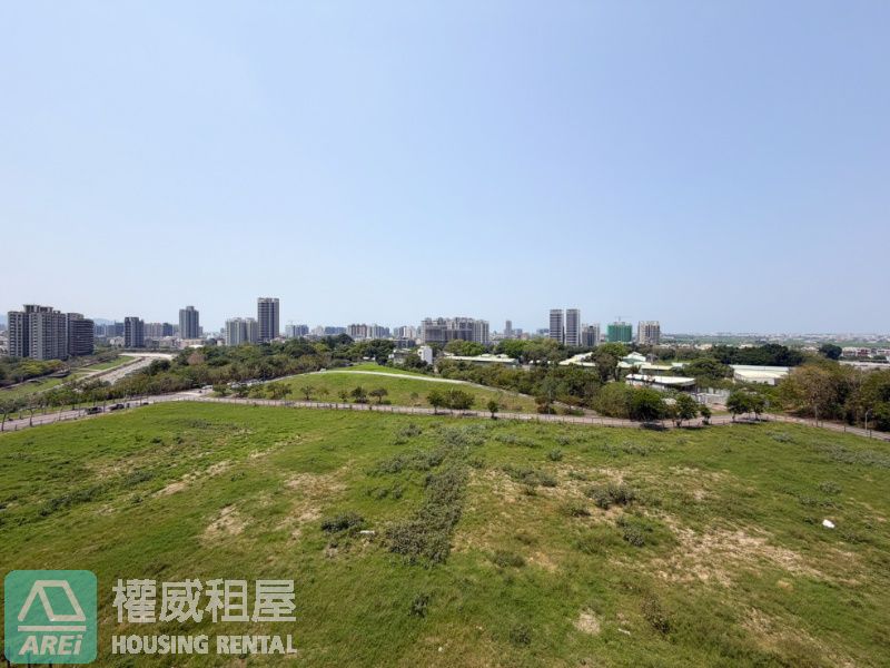 悅讀時代景觀1+1房車位