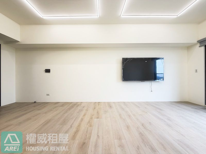 台南高鐵OUTLET旁全新世界仁景觀三房平車可租補