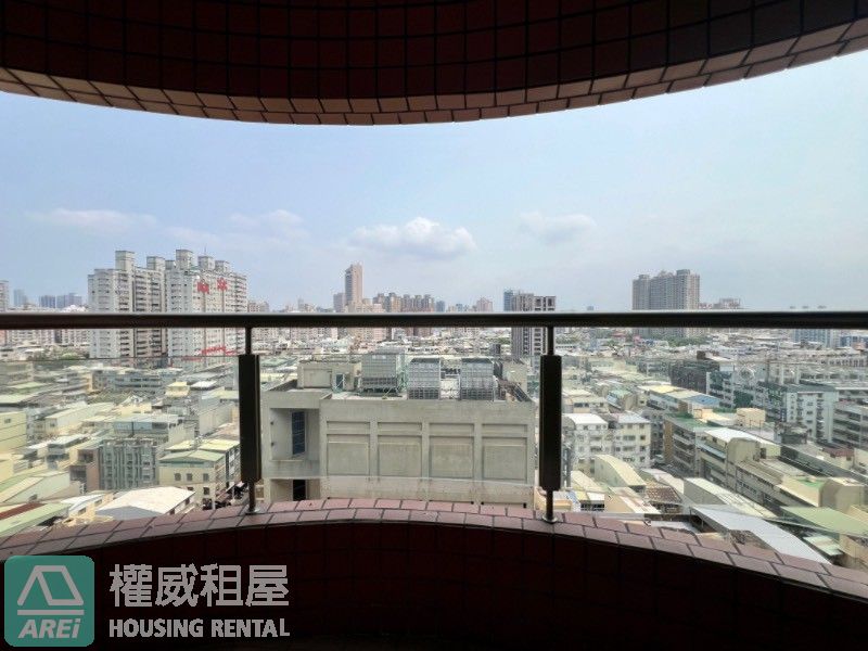 新中環大樓|亞灣特區|明亮通風三房大空間|可租補