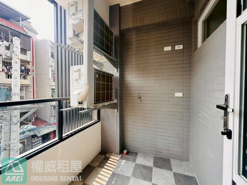【仁武透天】台積電生活圈・全新四套房庭院透天