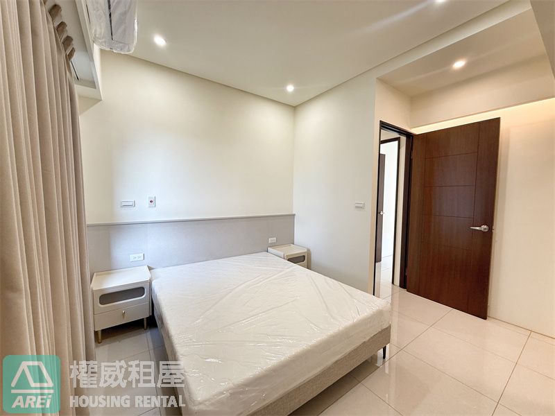 楠梓台積電森河畔2+1房精裝全新未住B1大平車景觀前後陽台