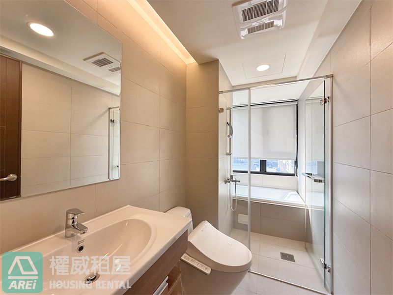 楠梓台積電森河畔2+1房精裝全新未住B1大平車景觀前後陽台