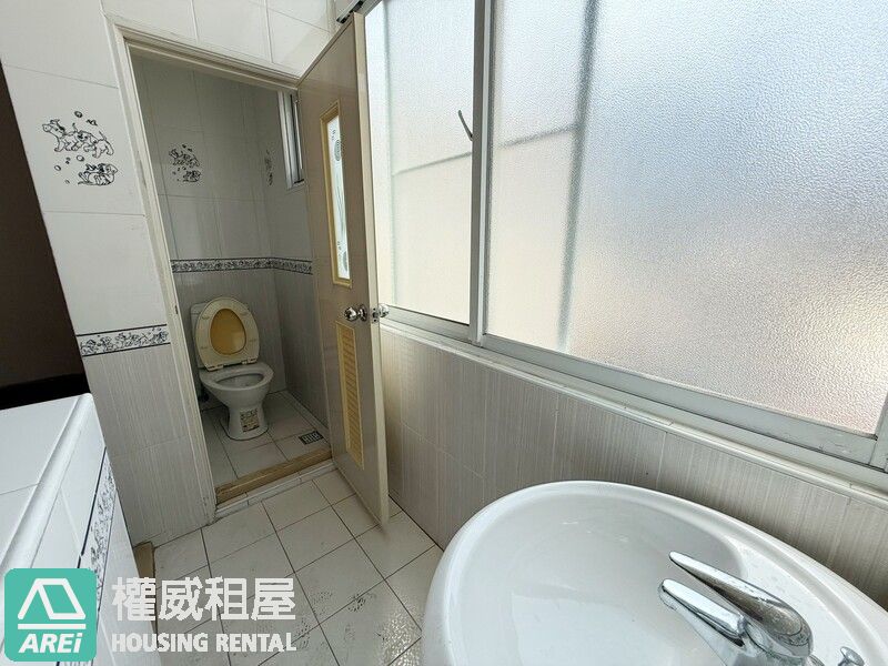 近IKEA／捷運獅甲站 ｜質感5樓透天|可租補入戶籍+可寵物+工作室