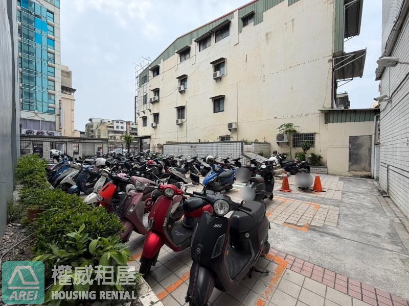 🏢三塊厝車站｜艾森豪商辦｜敞亮辦公室