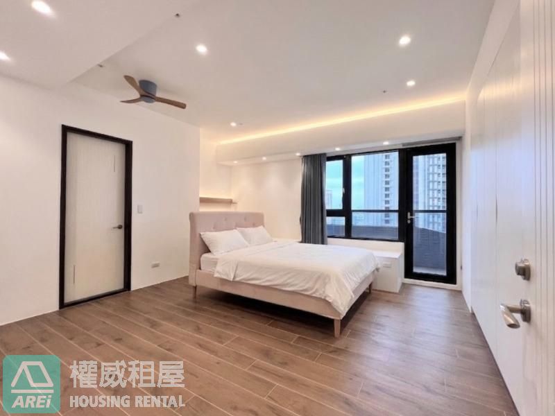 🏙 R8亞灣三多|殷雄・溫潤靜謐3房4衛・雙平車