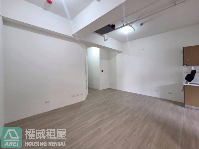 浤圃巨星| 巨蛋MRT| 近漢神巨蛋• 全新高樓2+1房平車