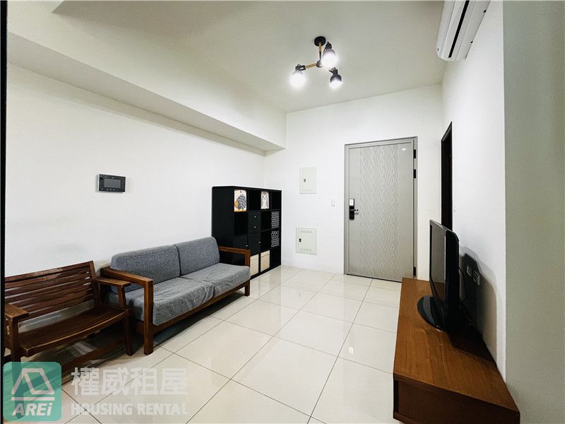 🚄【左營高鐵．圓禾向青】輕屋齡質感宅 1+1房車位｜含車管費
