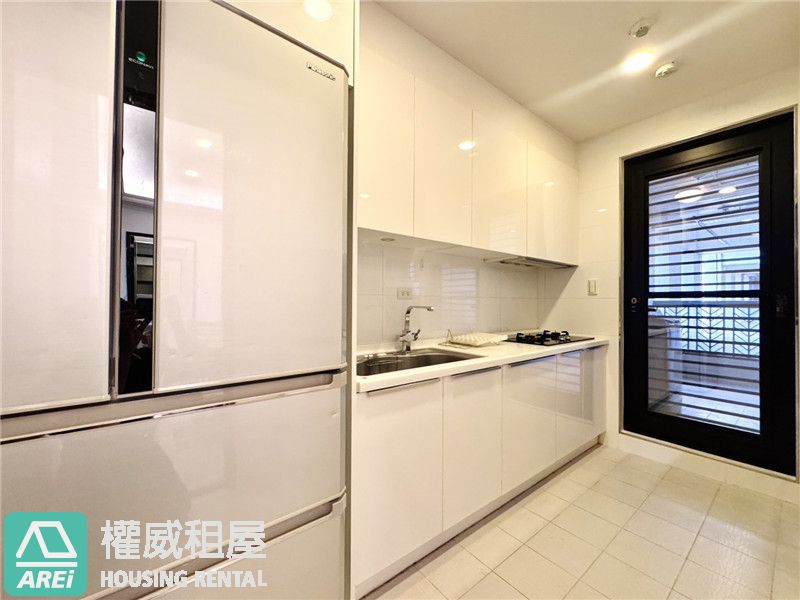 👑O6信義MRT｜國王一號院｜品味高樓豪景4房，頂級採光車位