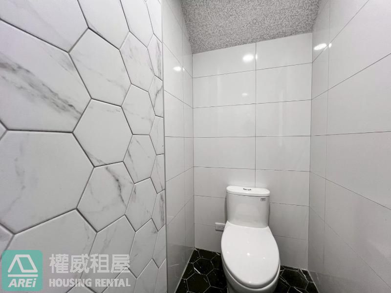 🏠仁武・透天超大後庭院｜3套房+1大空間