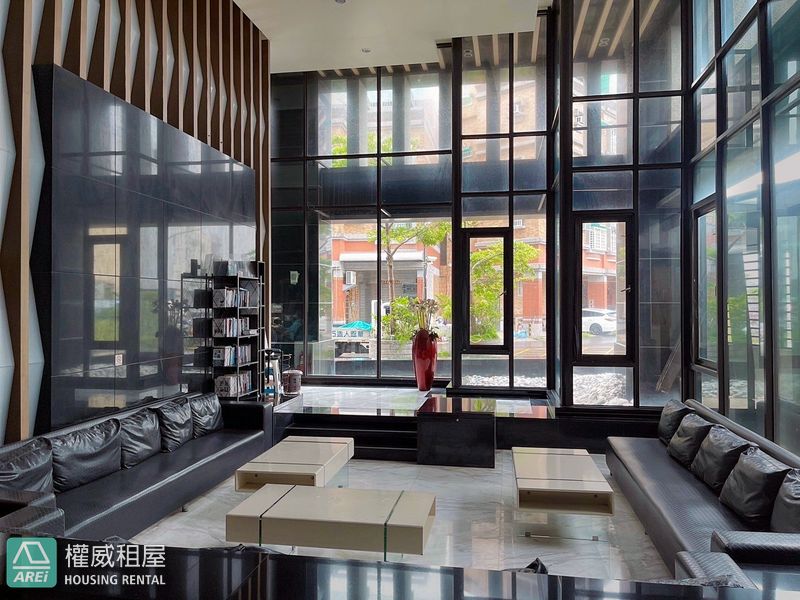 悅讀山妍|台鐵/輕軌美術館站|近柴山&美術館|附家具家電拎包入住|