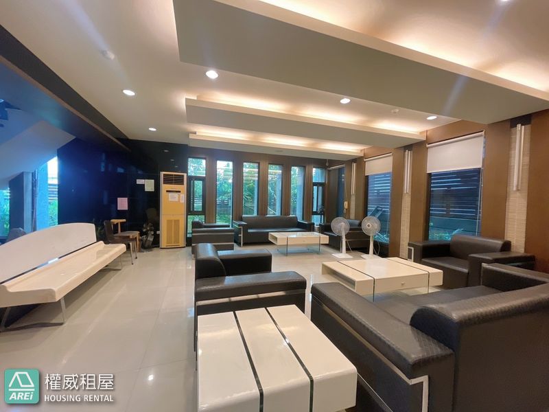 悅讀山妍|台鐵/輕軌美術館站|近柴山&美術館|附家具家電拎包入住|