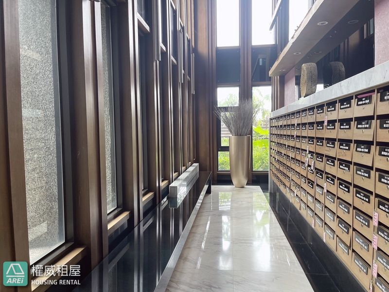 悅讀山妍|台鐵/輕軌美術館站|近柴山&美術館|附家具家電拎包入住|