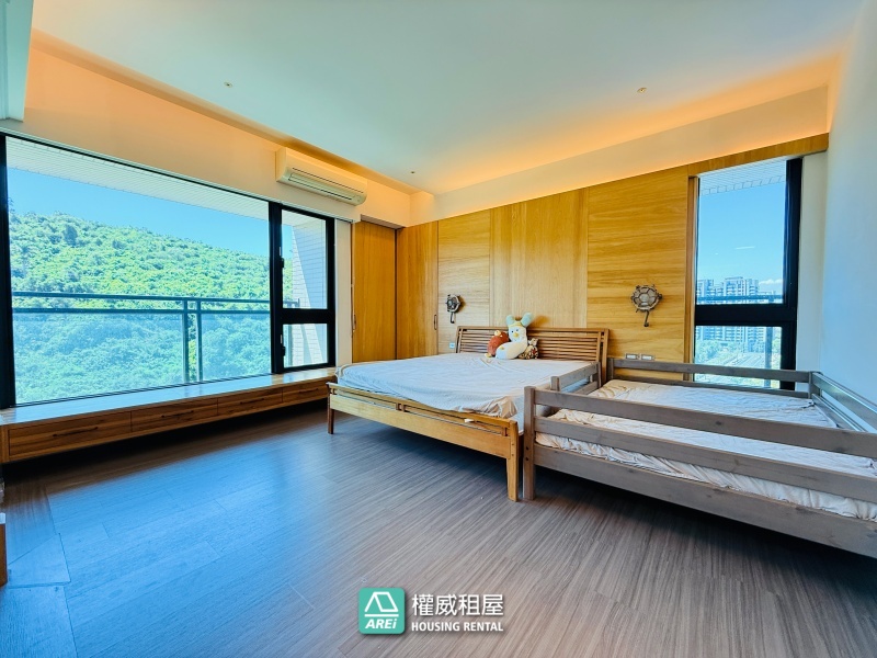 鼎宇鼎峰 開窗滿綠意｜可讓寵物奔跑的房子｜彈性四房好利用