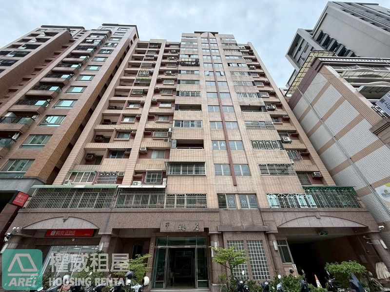 生態園區MRT️️️⭐️千禧屋翻新裝潢3+1房車位