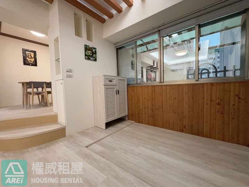 生態園區MRT️️️⭐️千禧屋翻新裝潢3+1房車位