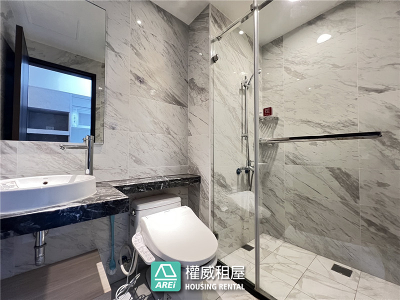 ★c歡迎租補|C35輕軌站旁.上文化|拎包入住正2房|大陽台