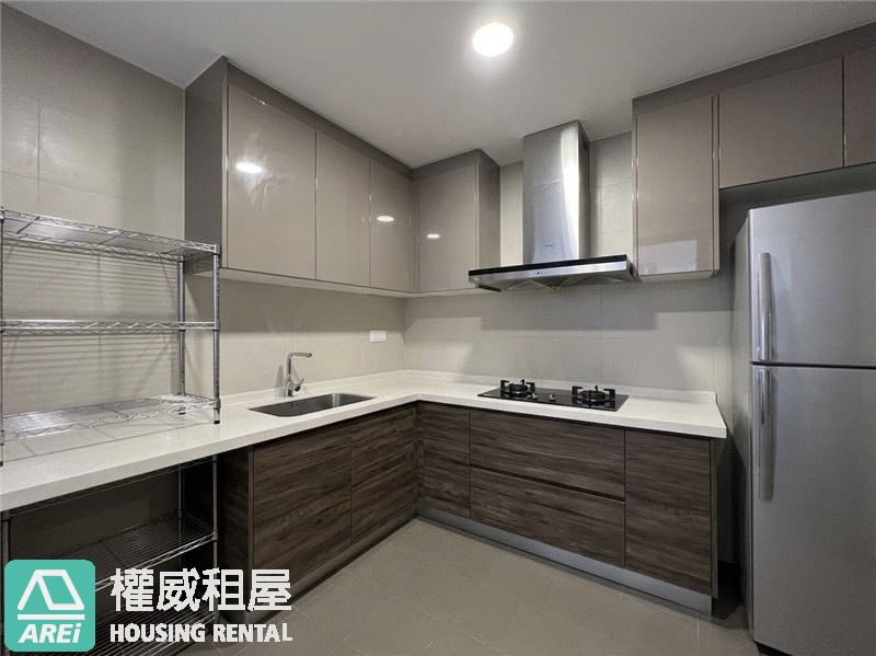 🌟R3小港藍帶｜迎光2+1房｜純白系美學宅平車