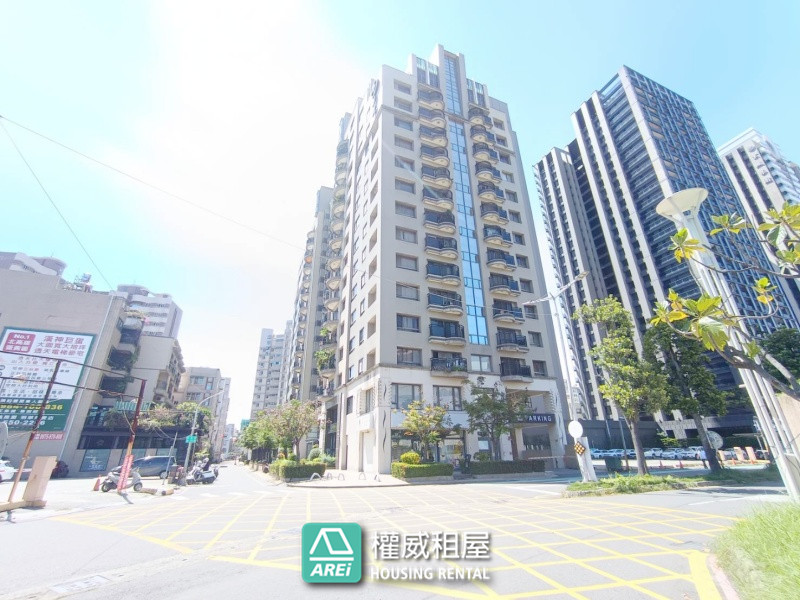 領市館|近漢神巨蛋、瑞豐夜市|捷運巨蛋站|奢華3房平車