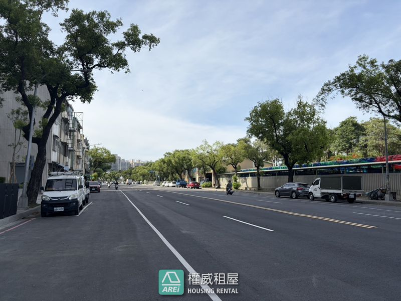 後勁MRT尊邑新界全新3房平車可租補