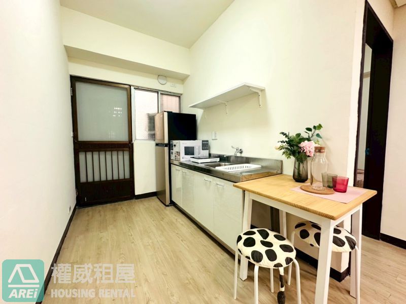 【金龍大廈】全新翻修質感・可入戶籍寵物友善宅