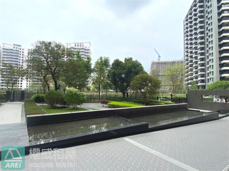 高質感社區｜翡翠流域三房＋平面車位｜可租補