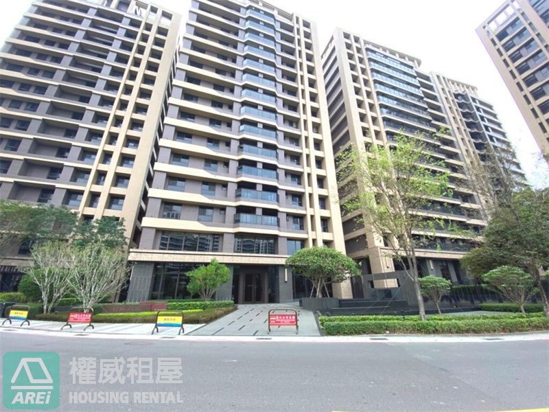 高質感社區｜翡翠流域三房＋平面車位｜可租補