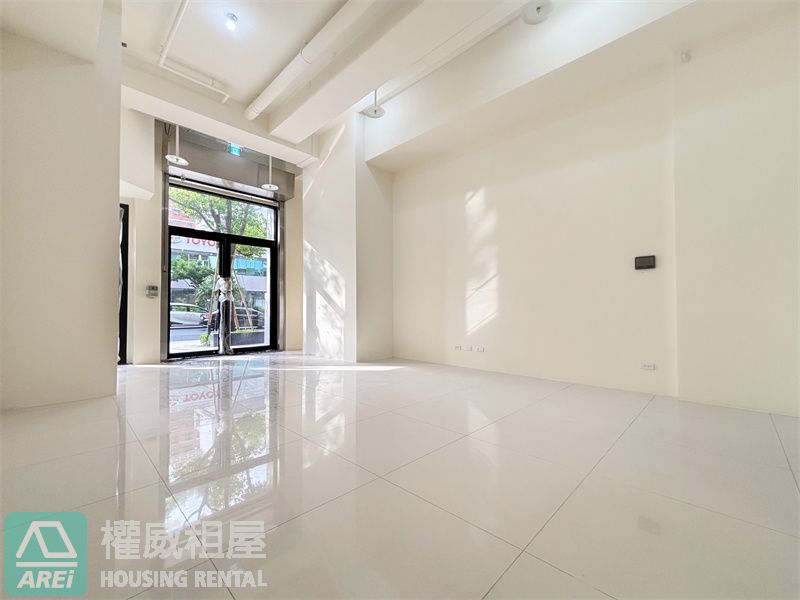 ⚡五甲全新醒目金店面稀有釋出！保泰一品