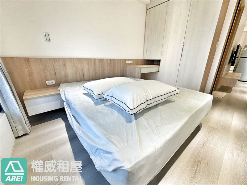 左營高鐵三鐵核心｜自由朗誦｜新優質兩房