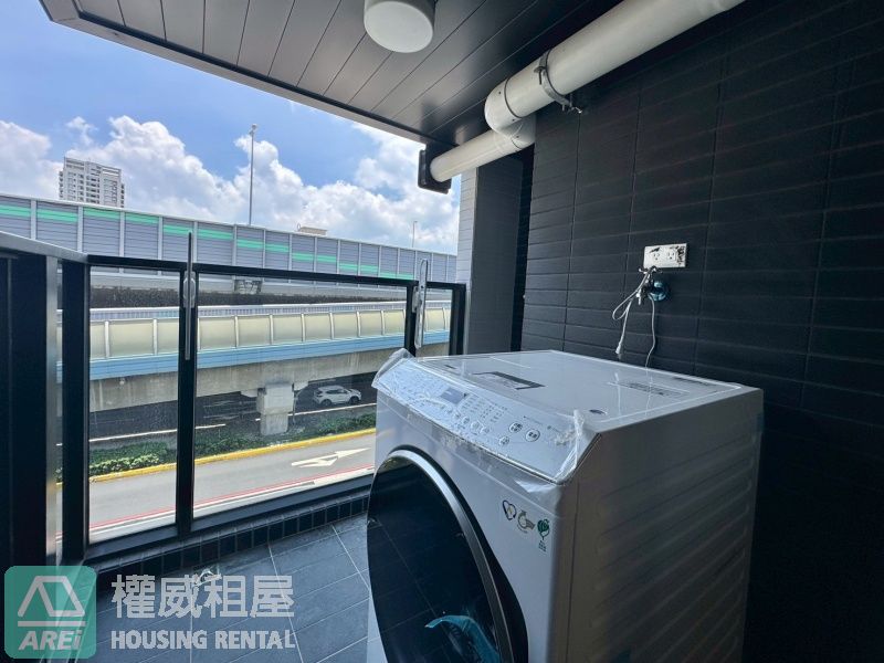 近高鐵特區🚄自由朗誦2房平車.家具可談