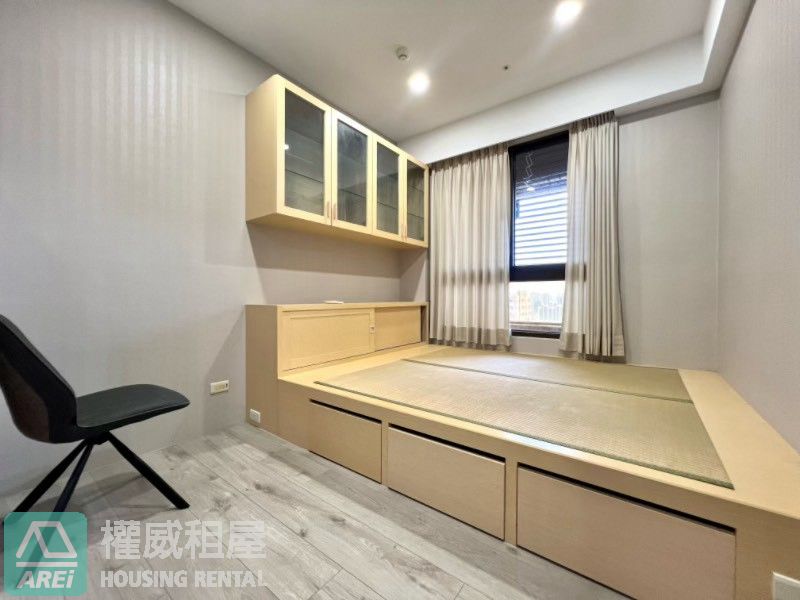 Top協勝發|高鐵特區|高樓景觀讚|大三房三陽台
