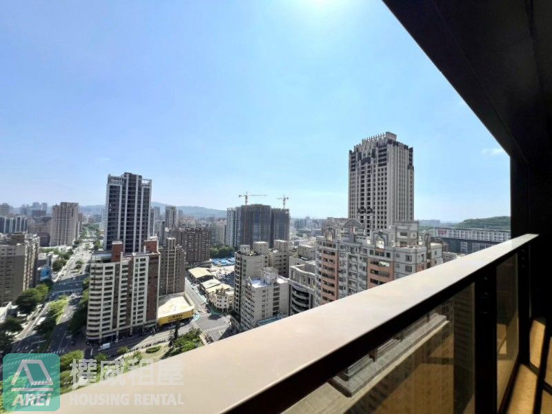 Top協勝發|高鐵特區|高樓景觀讚|大三房三陽台