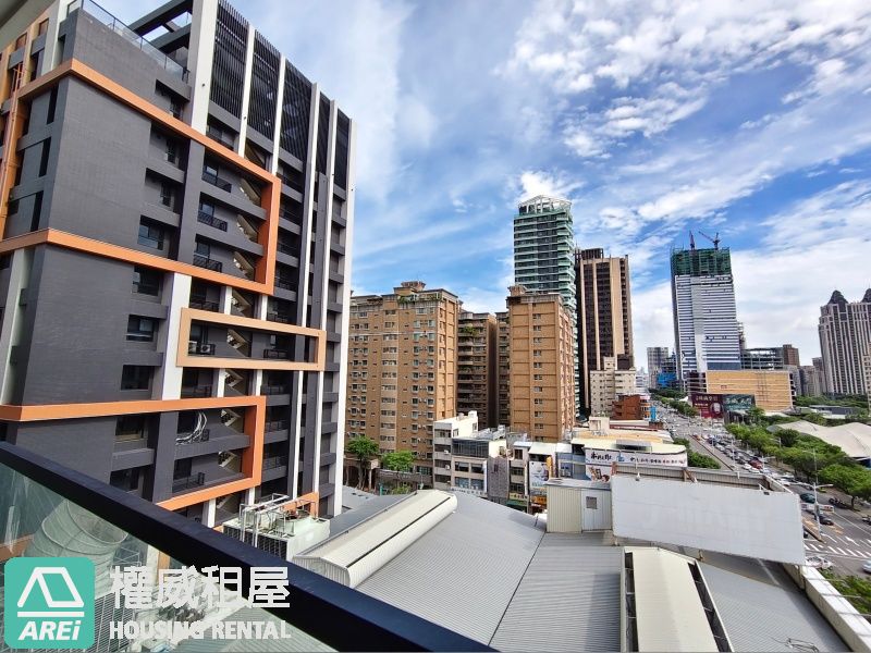 【博愛香榭】巨蛋商圈｜近R14巨蛋站｜精緻出租