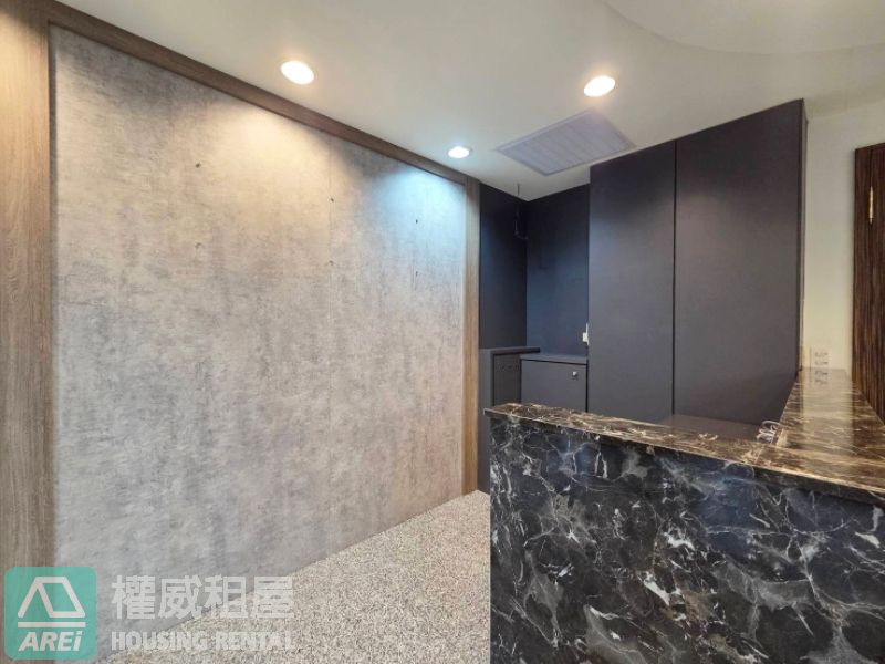 ⚜️高雄市心商辦•寶成中正大樓•黃金據點•露臺辦公室