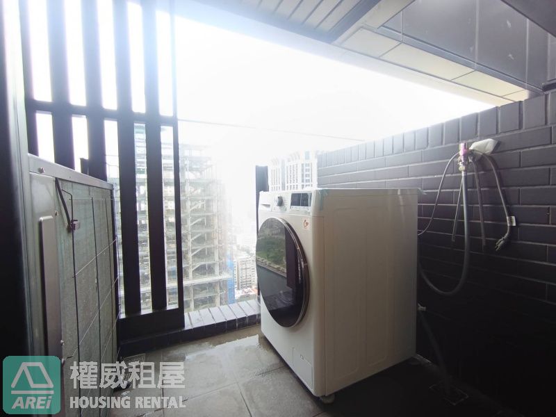 愛情河左岸|近高流/駁二文青最愛|精緻裝潢附傢俱/家電/平車
